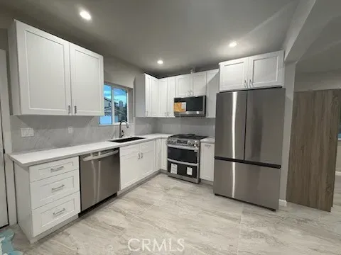 $2,000 | 25561 Novela Way, Valencia, CA 91355