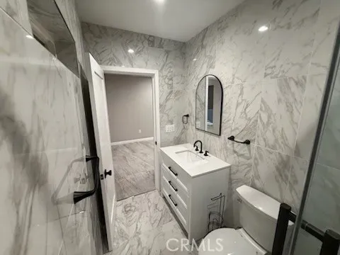 $2,000 | 25561 Novela Way, Valencia, CA 91355