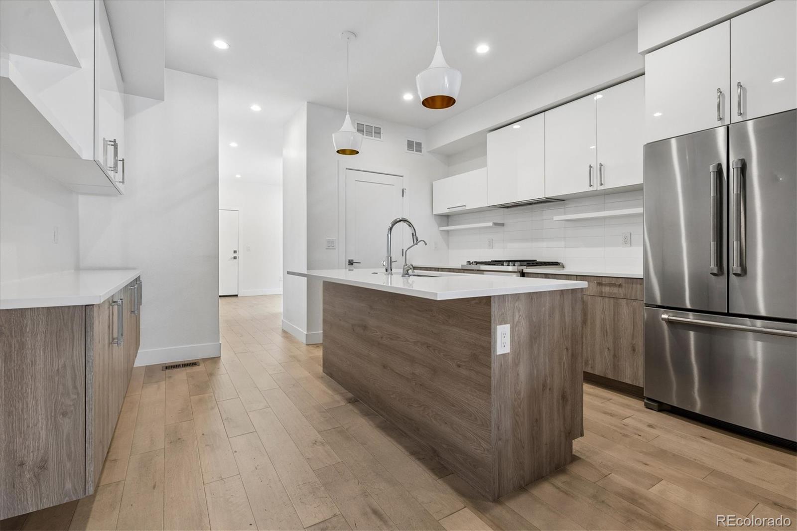 230 Inca Street Denver, CO 80223 - Photo 7 of 33