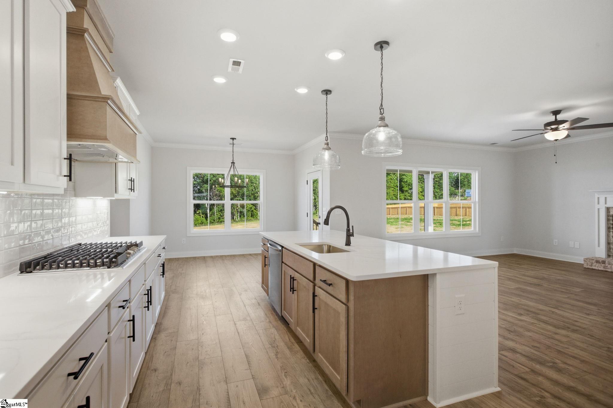 93 Boggs Road Pelzer, SC 29669 - Photo 14 of 35