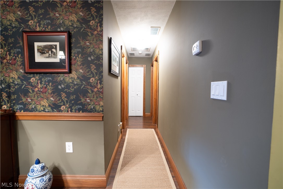 1734 Benjamin Road Madison, OH 44057 - Photo 9 of 23