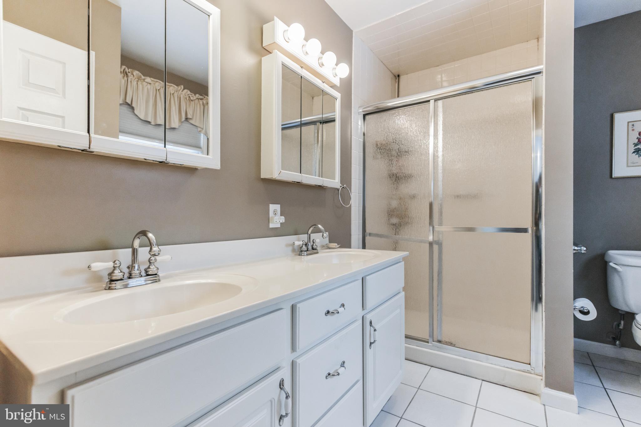 1208 Cardinal Lake Drive Cherry Hill, NJ 08003 - Photo 21 of 35