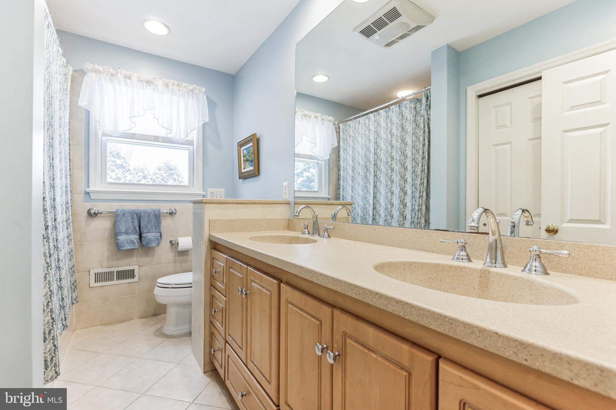 1208 Cardinal Lake Drive Cherry Hill, NJ 08003 - Photo 25 of 35