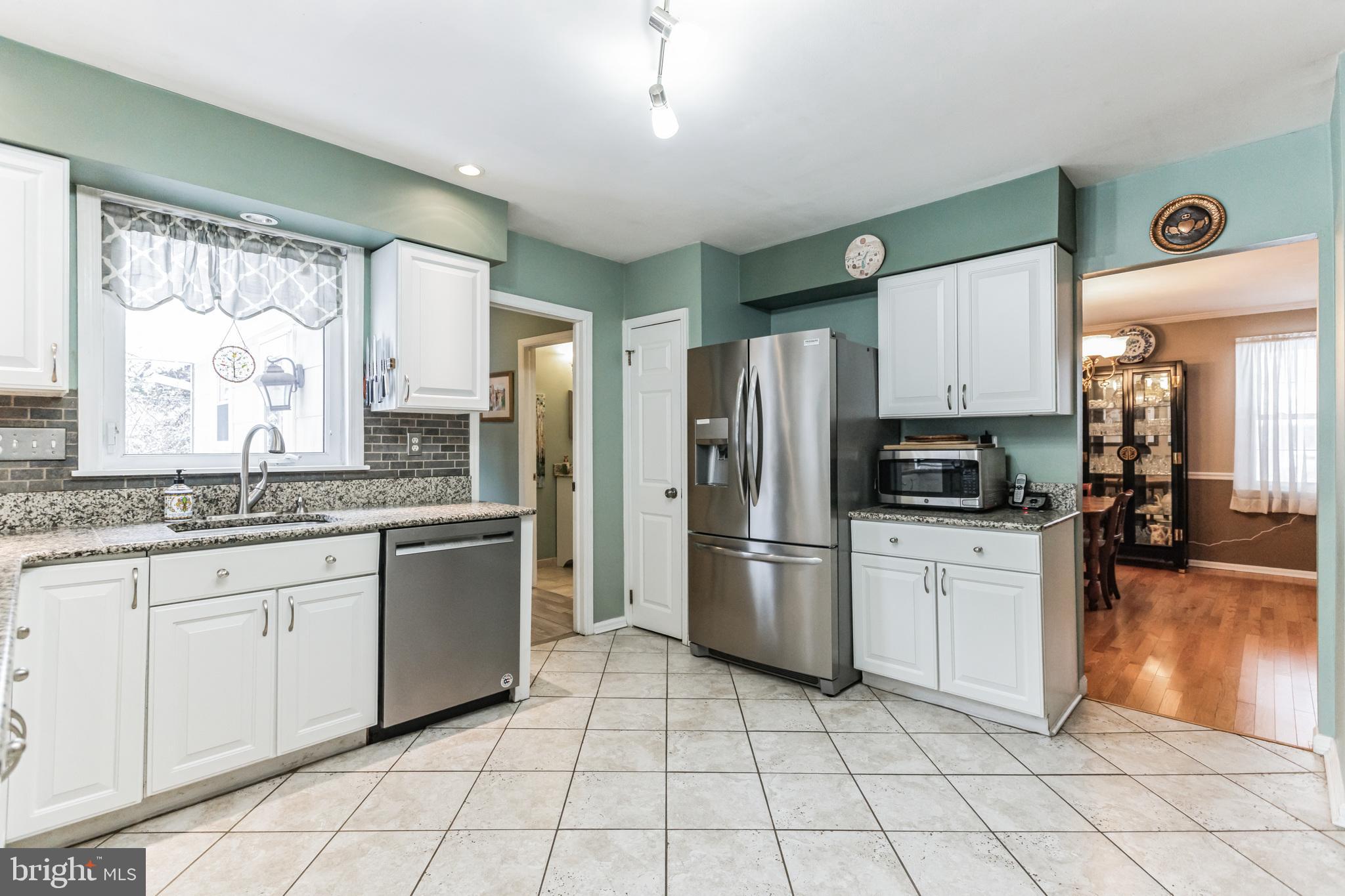 1208 Cardinal Lake Drive Cherry Hill, NJ 08003 - Photo 8 of 35