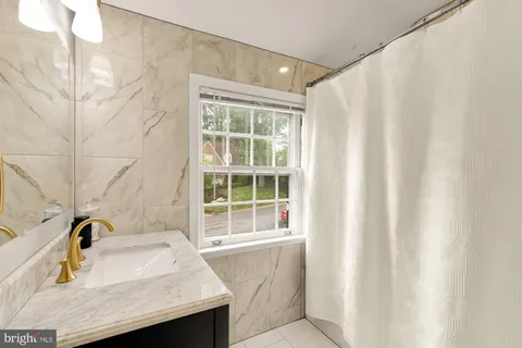 $1,215,000 | 1407 North Inglewood Street, Arlington, VA 22205
