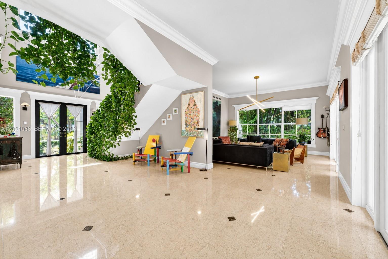 442 Ridgewood Road Key Biscayne, FL 33149 - Photo 5 of 35