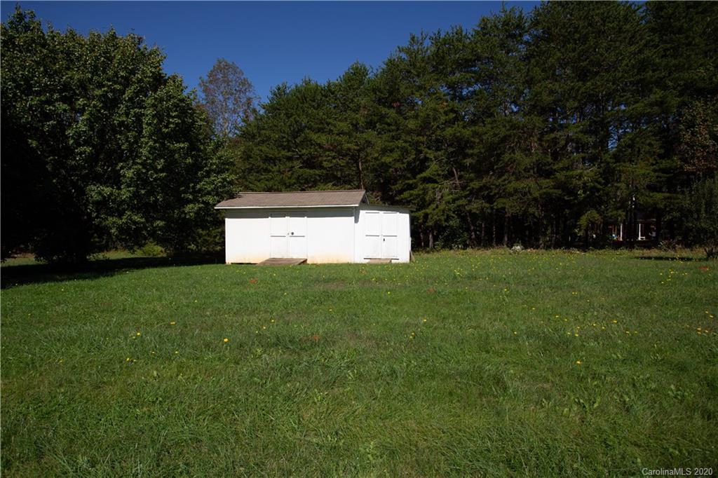 5084 Flay Road Lincolnton, NC 28092 - Photo 4 of 32 Gallery Image 4