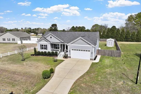 $325,000 | 35 Fox Run Court, Benson, NC 27504