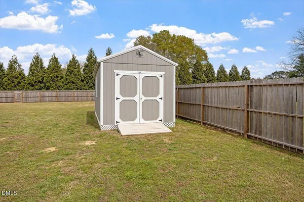 $325,000 | 35 Fox Run Court, Benson, NC 27504