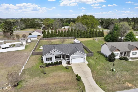 $325,000 | 35 Fox Run Court, Benson, NC 27504