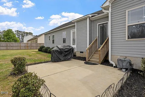 $325,000 | 35 Fox Run Court, Benson, NC 27504