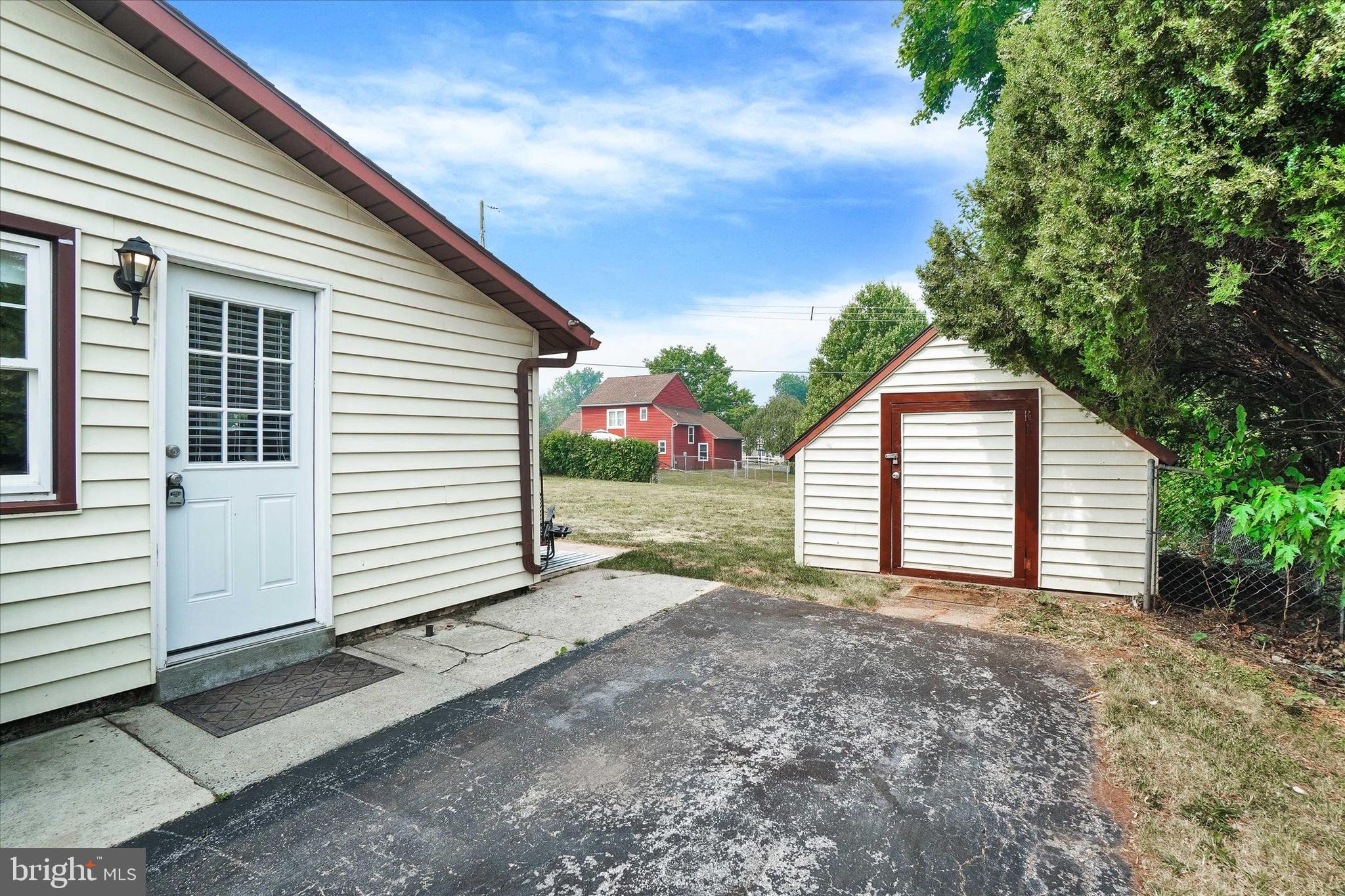 2435 Dunbar Road York, PA 17408 - Photo 26 of 27
