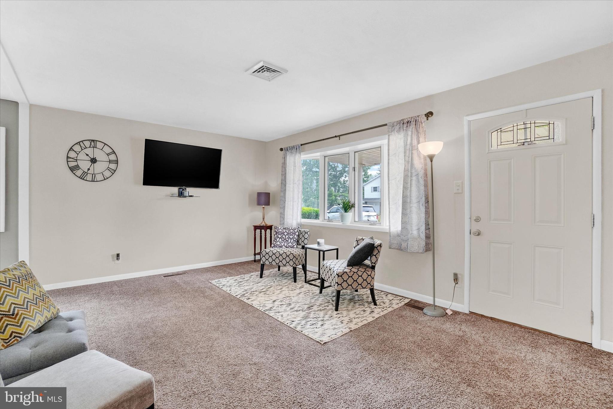 2435 Dunbar Road York, PA 17408 - Photo 5 of 27