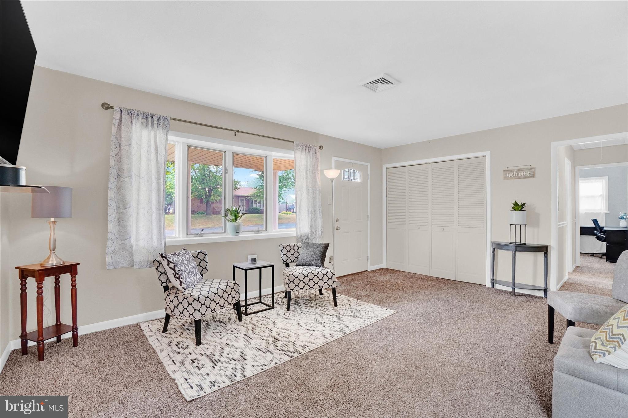 2435 Dunbar Road York, PA 17408 - Photo 6 of 27