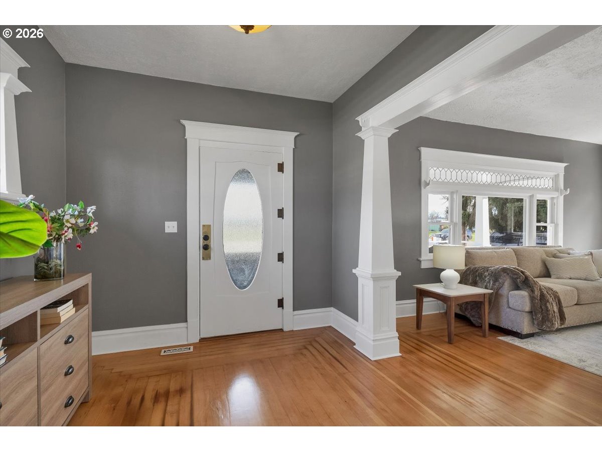 5224 Gaffin Road Southeast Salem, OR 97317 - Photo 7 of 48