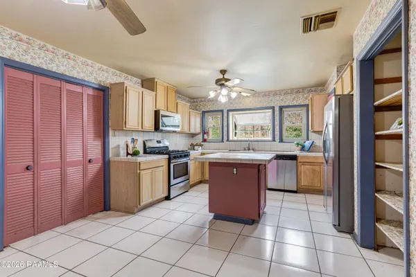 $195,000 | 188 Bucko Lane, Sunset, LA 70584