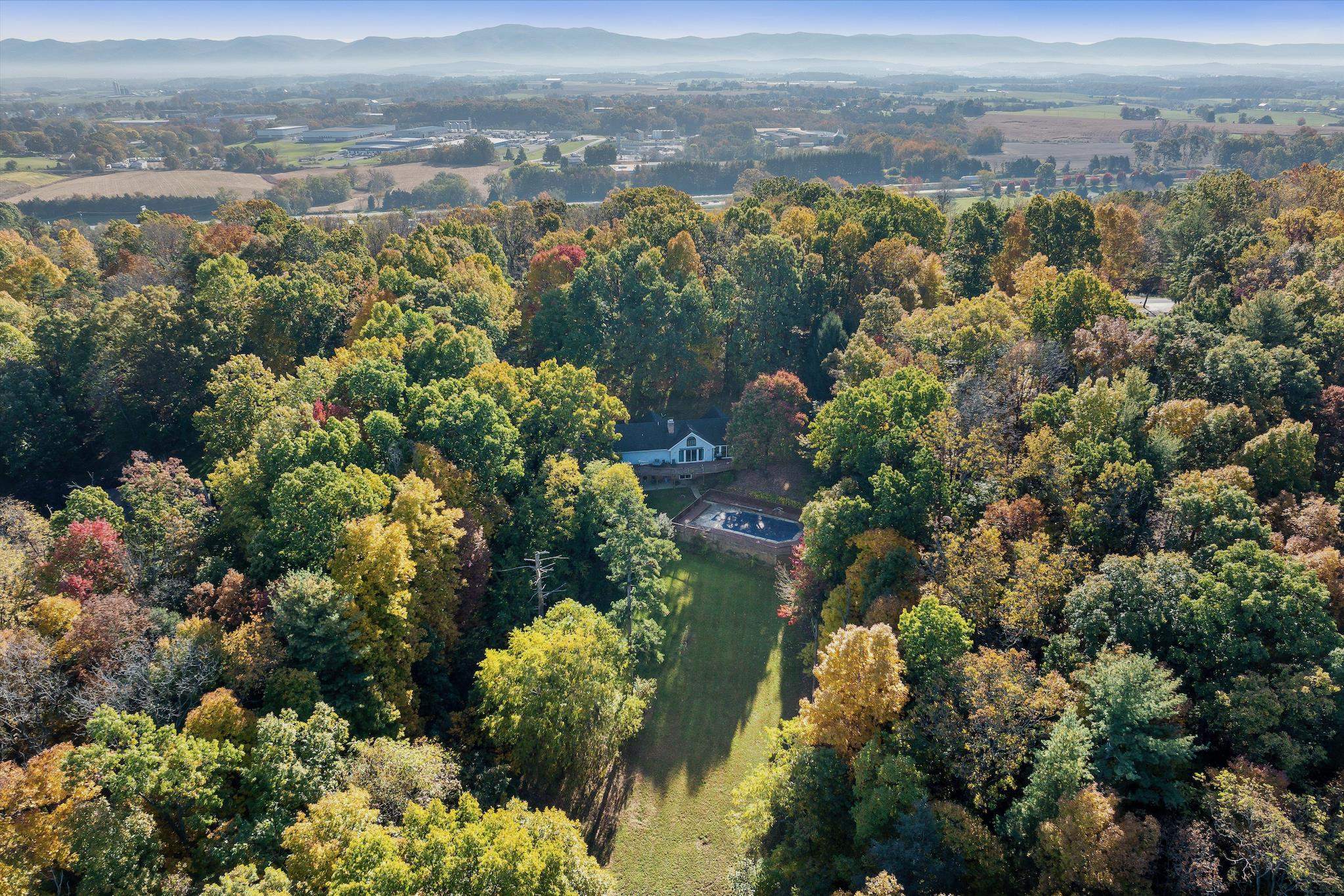 127 Ridgetop Drive, Unit A Weyers Cave, VA 24486 - Photo 59 of 74 Gallery Image 59
