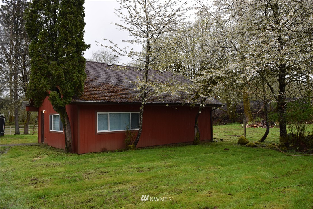 110 Cloquallum Road Elma, WA 98541 - Photo 7 of 24 Gallery Image 7