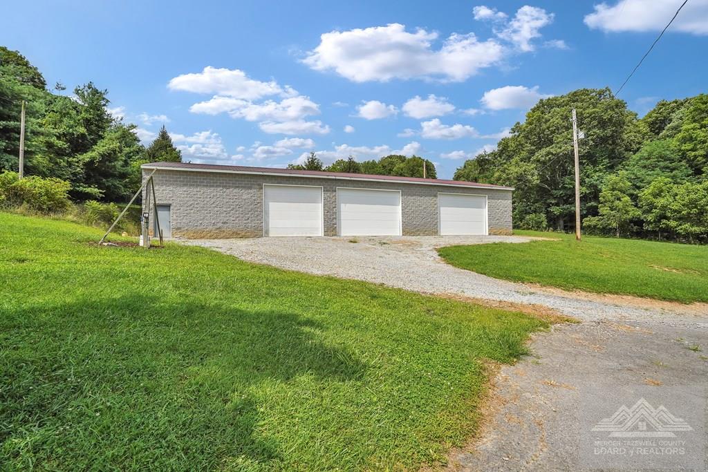 250 Robertson Mountain Road Narrows, VA 24124 - Photo 31 of 40 Gallery Image 31