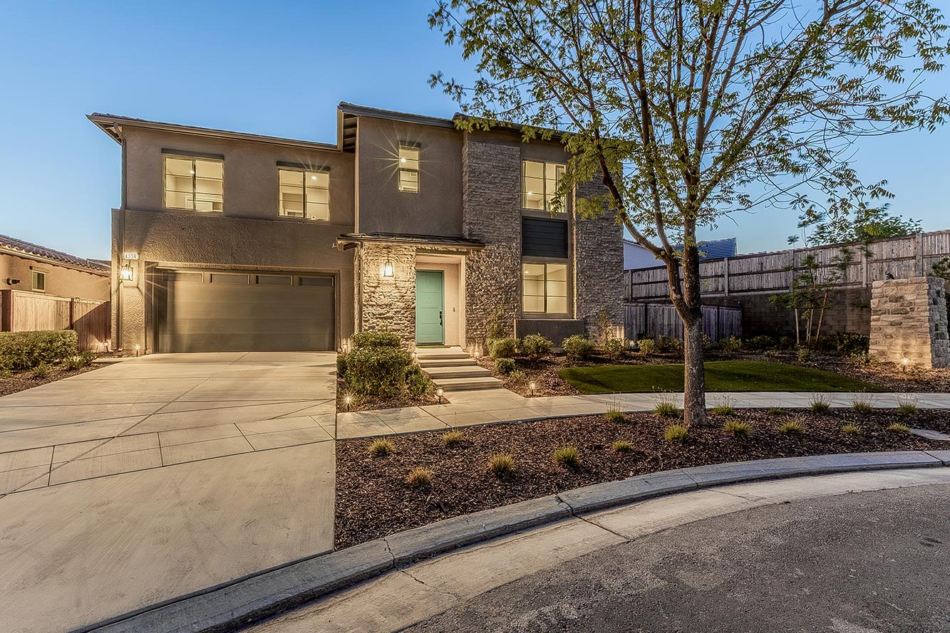 4338 Monarch Place Madera, CA 93636 - Photo 2 of 54