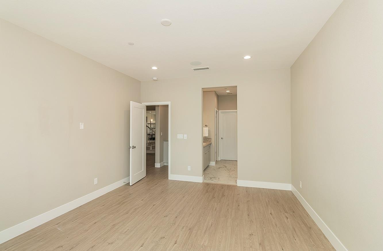 4338 Monarch Place Madera, CA 93636 - Photo 24 of 54