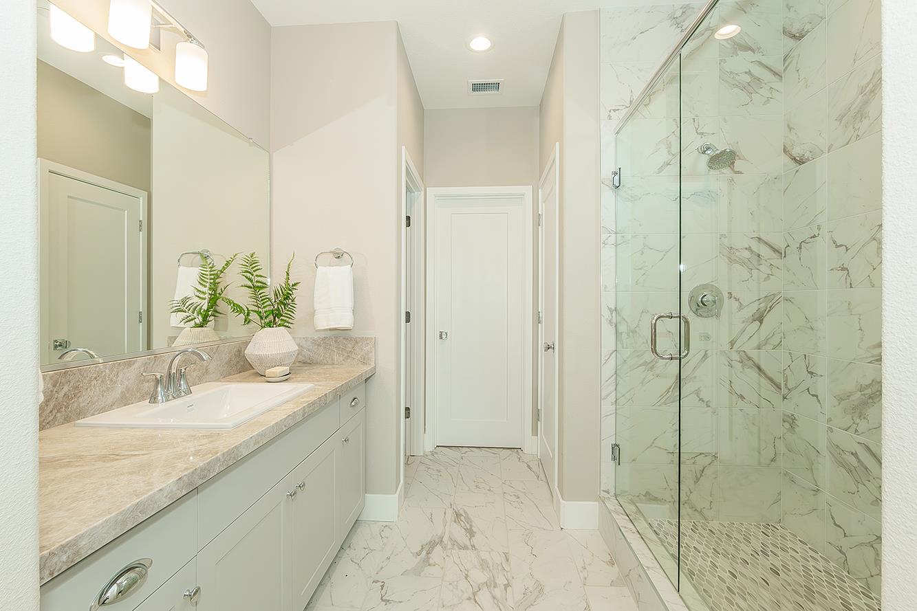 4338 Monarch Place Madera, CA 93636 - Photo 25 of 54