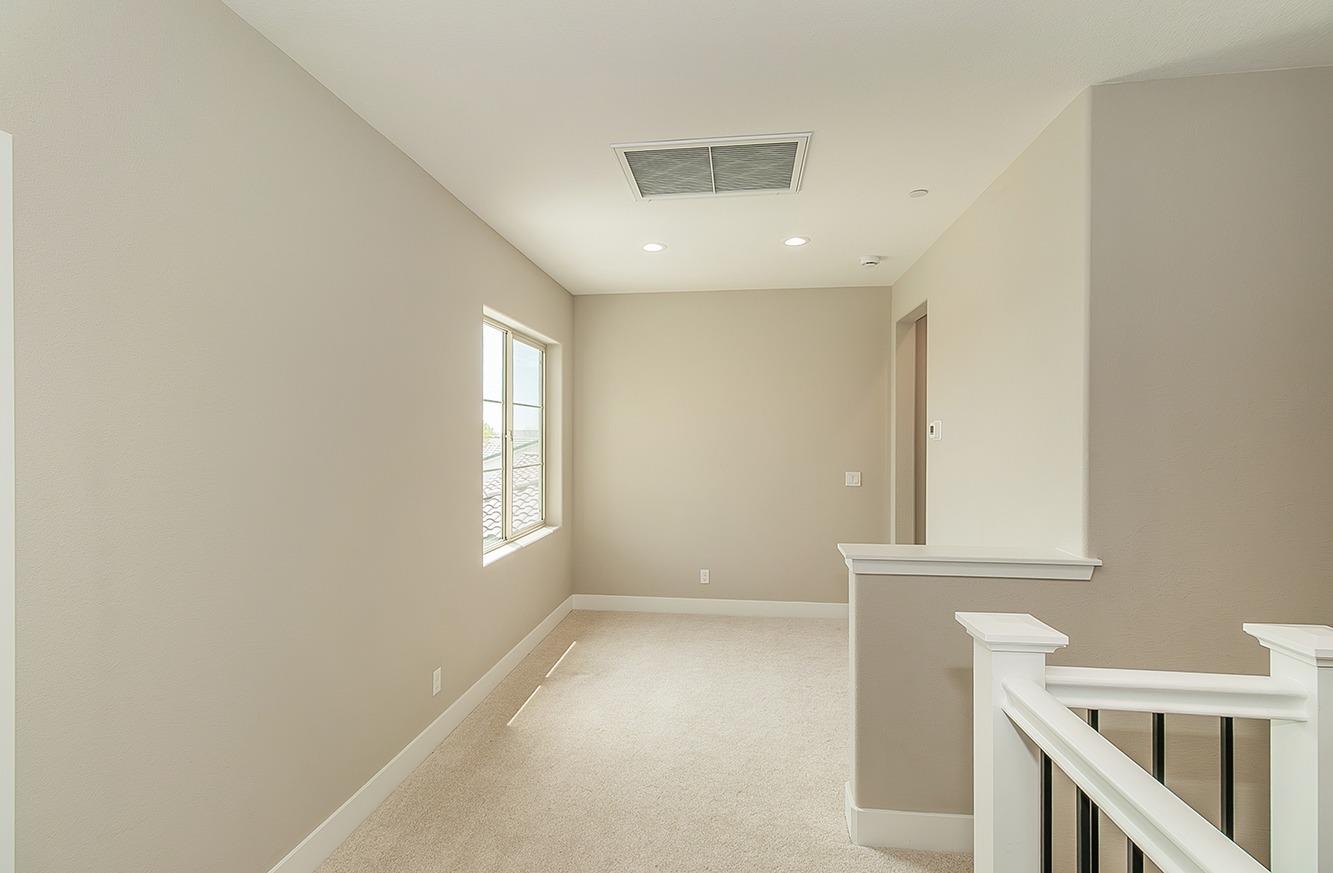 4338 Monarch Place Madera, CA 93636 - Photo 30 of 54