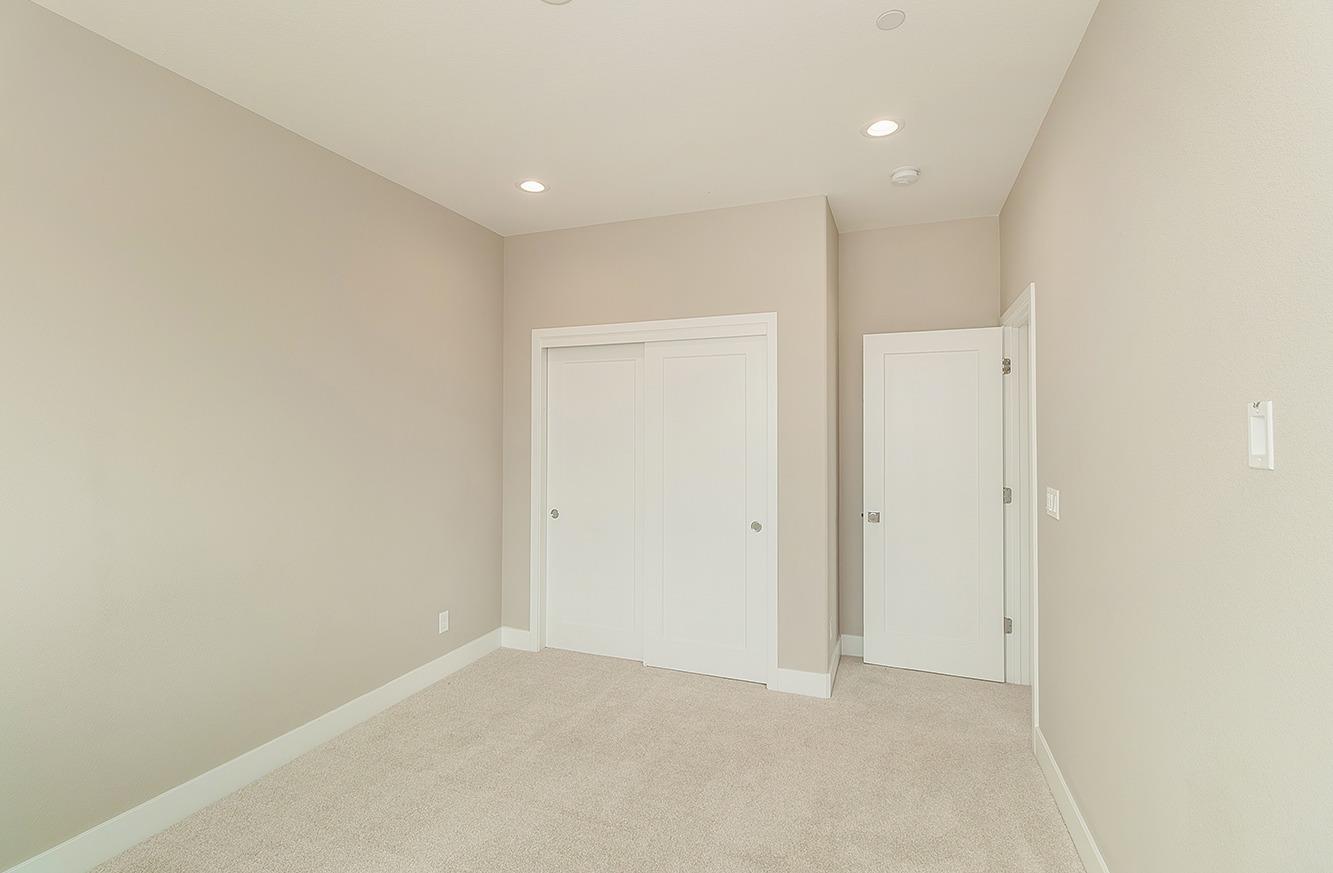 4338 Monarch Place Madera, CA 93636 - Photo 39 of 54