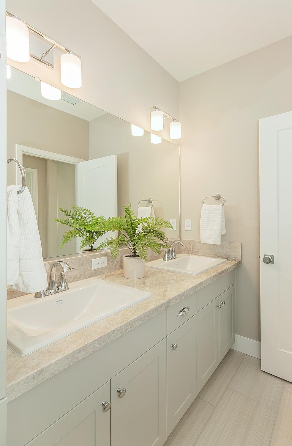 4338 Monarch Place Madera, CA 93636 - Photo 41 of 54