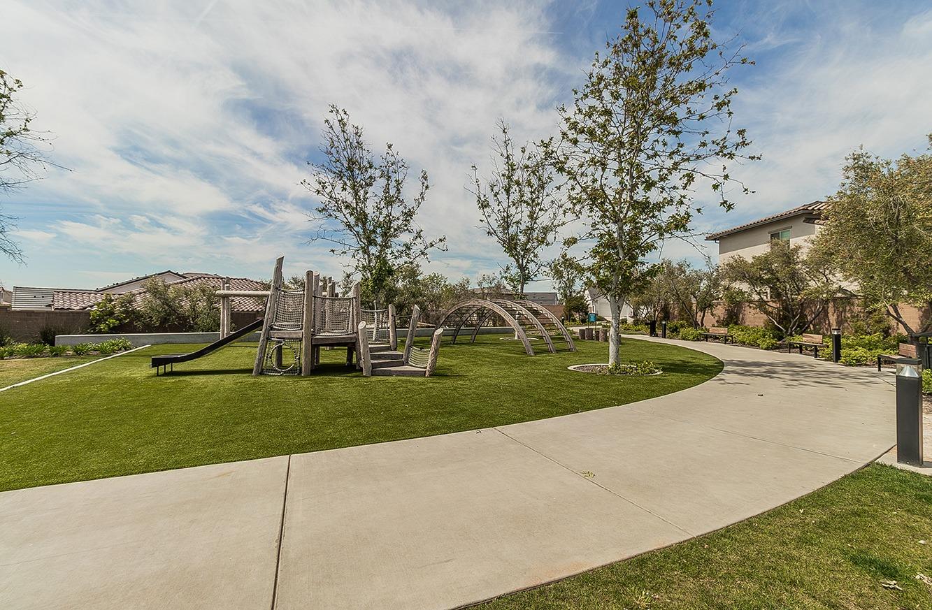 4338 Monarch Place Madera, CA 93636 - Photo 49 of 54