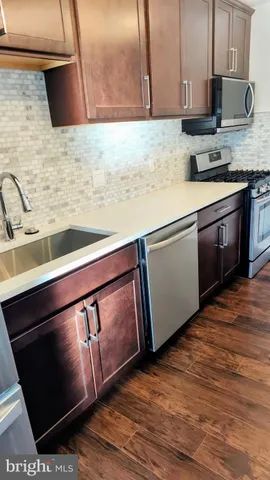 $2,000 | 6100 Westchester Park Drive, Unit 1814, College Park, MD 20740