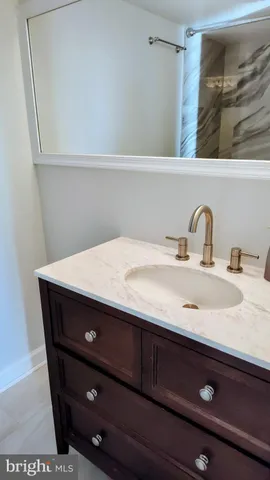 $2,000 | 6100 Westchester Park Drive, Unit 1814, College Park, MD 20740