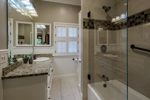 $4,950,000 | 717 Walnut Avenue, Burlingame, CA 94010
