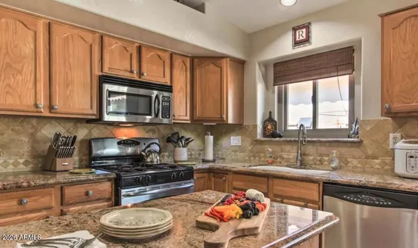 $2,850 | 17211 North Cassi Drive, Surprise, AZ 85374