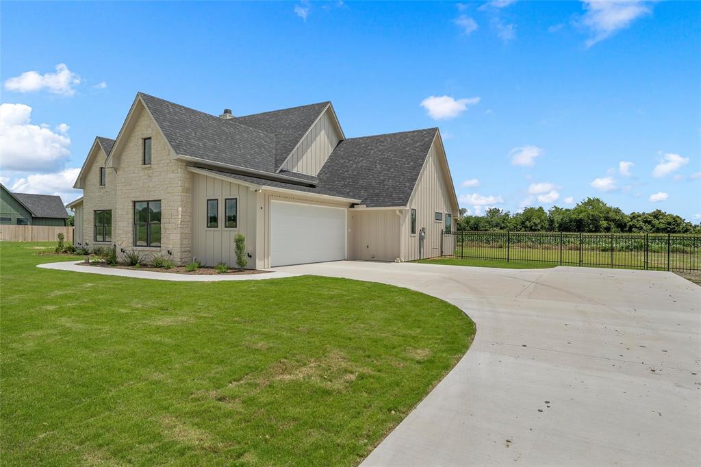 358 Lacek Mill Road China Spring, TX 76633 - Photo 3 of 40