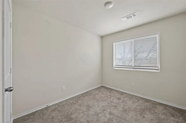 $1,375 | 601 Thomas Street, Unit 1, Bonham, TX 75418