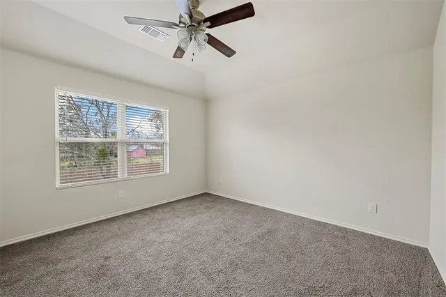 $1,375 | 601 Thomas Street, Unit 1, Bonham, TX 75418