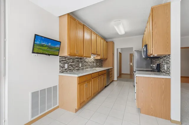 $290,000 | 600 Greenhaven Drive, Unit 313, Burnsville, MN 55306