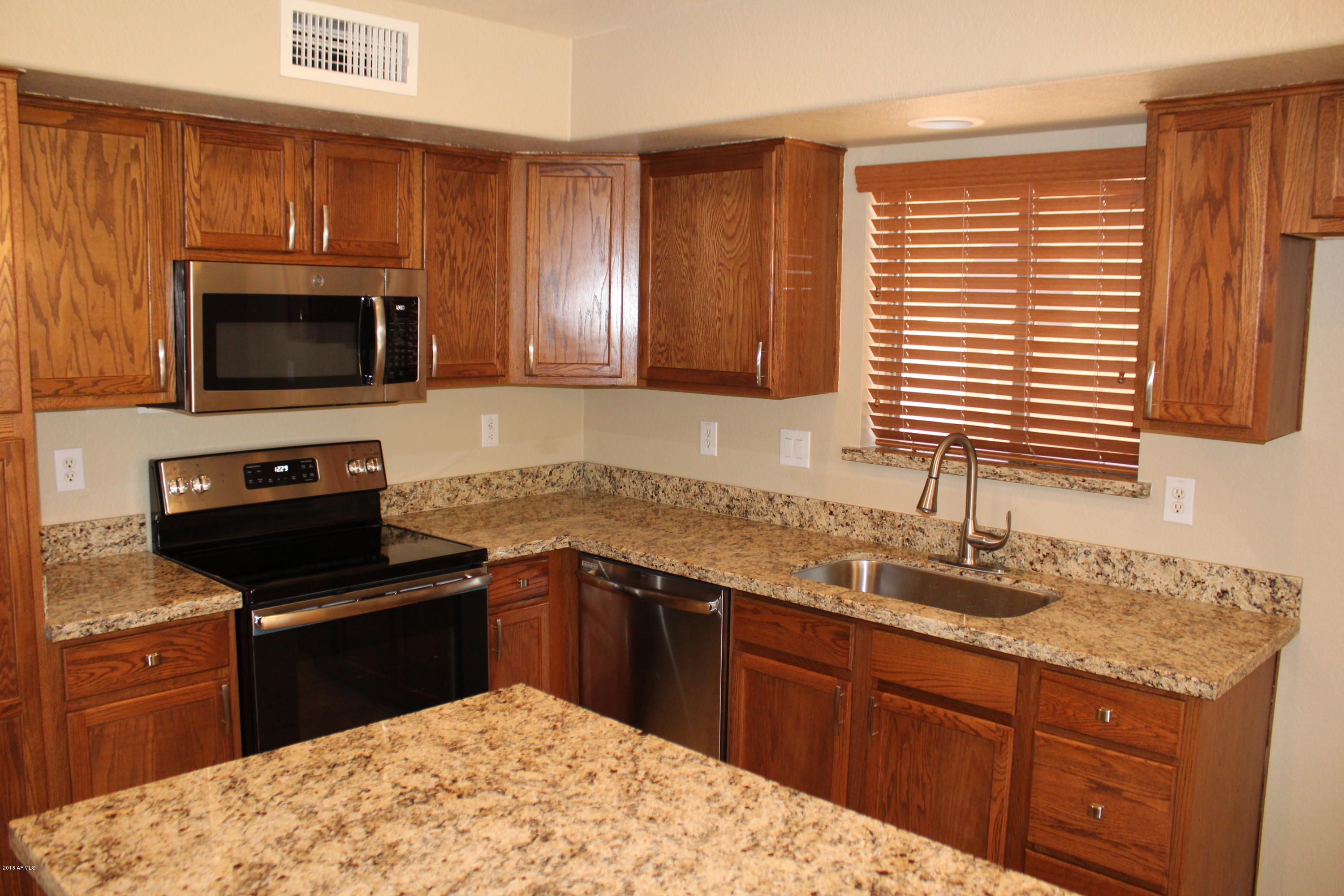 653 East Kyle Drive Gilbert, AZ 85296 - Photo 6 of 30 IMG_1506