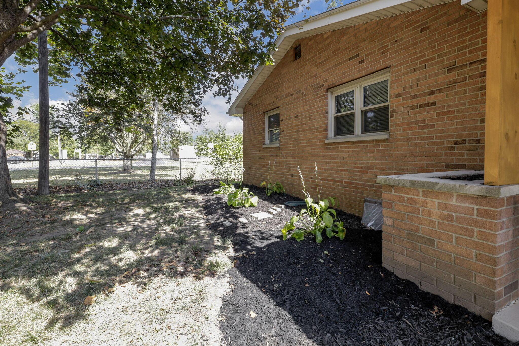 4326 Maize Road Columbus, OH 43224 - Photo 42 of 51 42-web-or-mls-_MG_1723