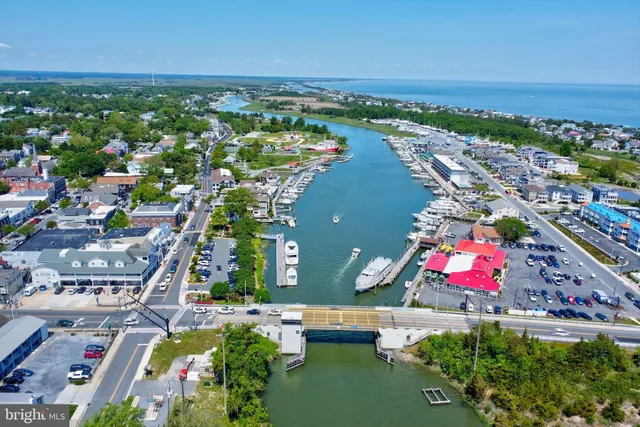 $650,000 | 32767 Harburg Drive, Lewes, DE 19958