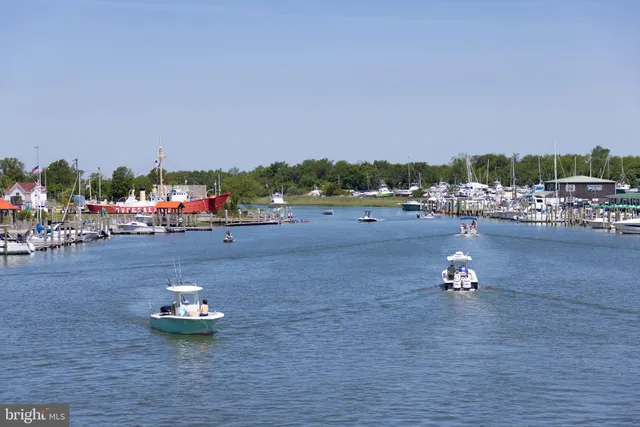 $650,000 | 32767 Harburg Drive, Lewes, DE 19958