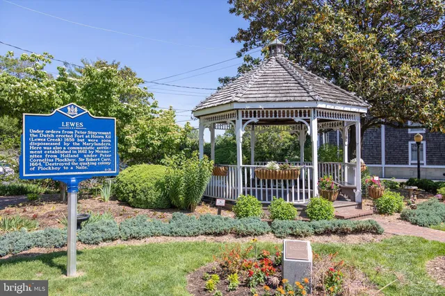 $650,000 | 32767 Harburg Drive, Lewes, DE 19958