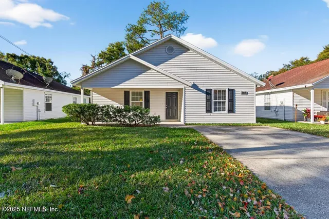 $179,900 | 9070 3rd Avenue, Jacksonville, FL 32208