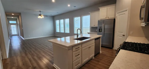 $2,585 | 424 Los Olives Lane, Georgetown, TX 78628