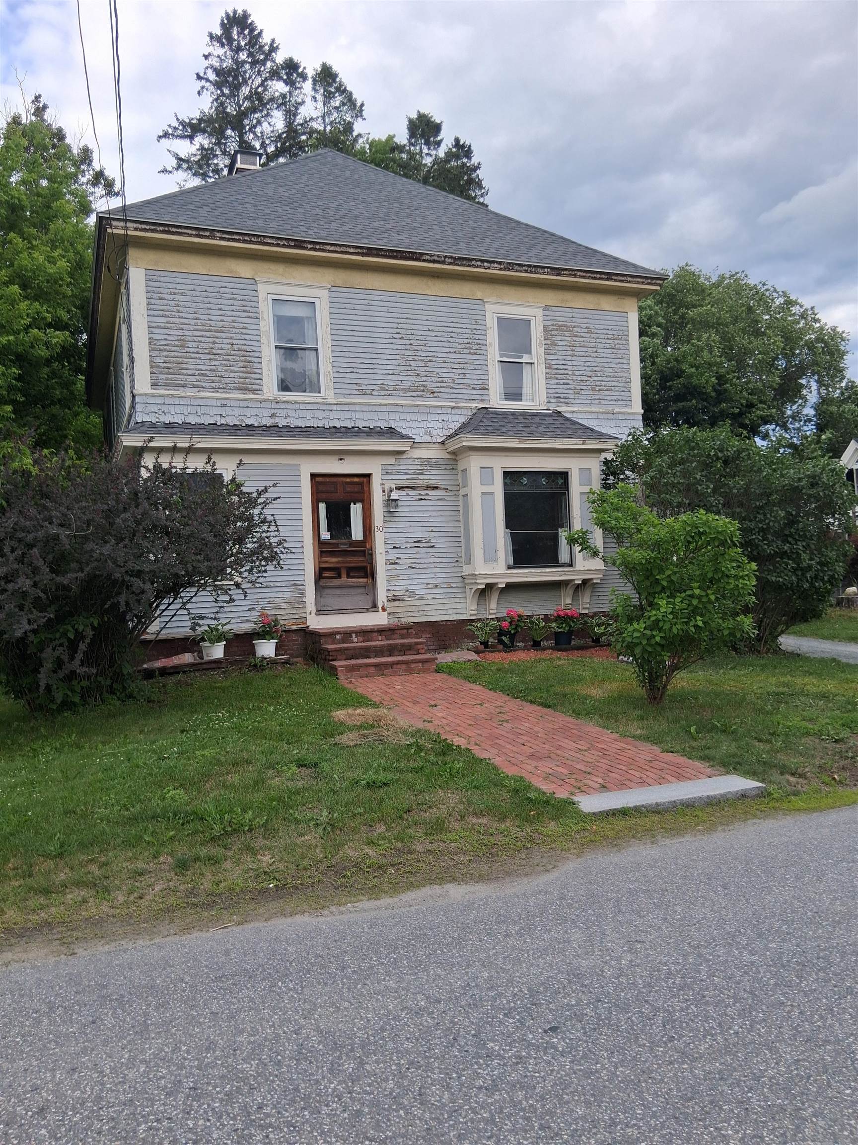 30 Cross Street Littleton, NH 03561 - Photo 1 of 34