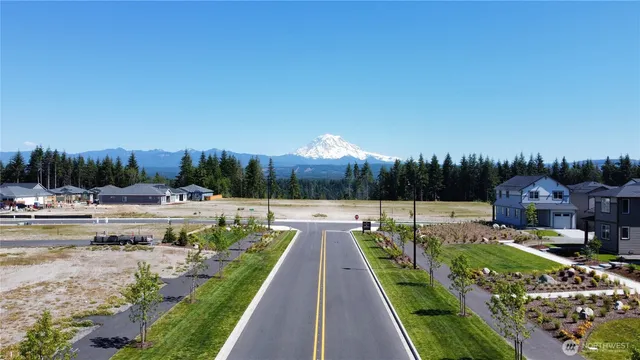 $3,000 | 15250 208th Ave Court East, Bonney Lake, WA 98391