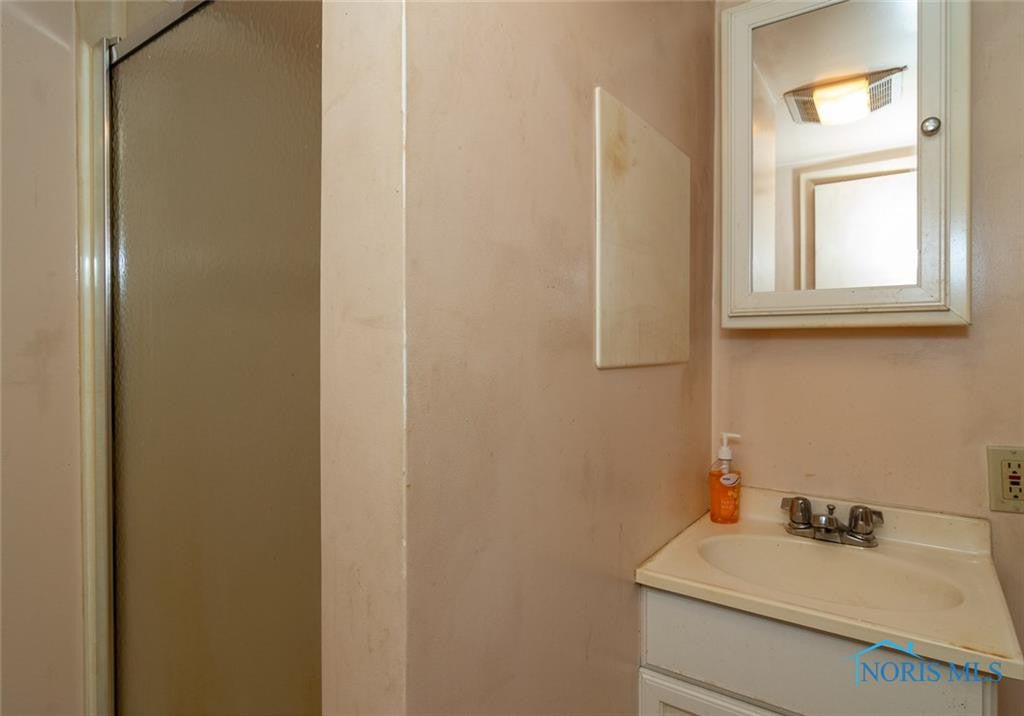 729 Alvison Road Toledo, OH 43612 - Photo 13 of 21 Gallery Image 13