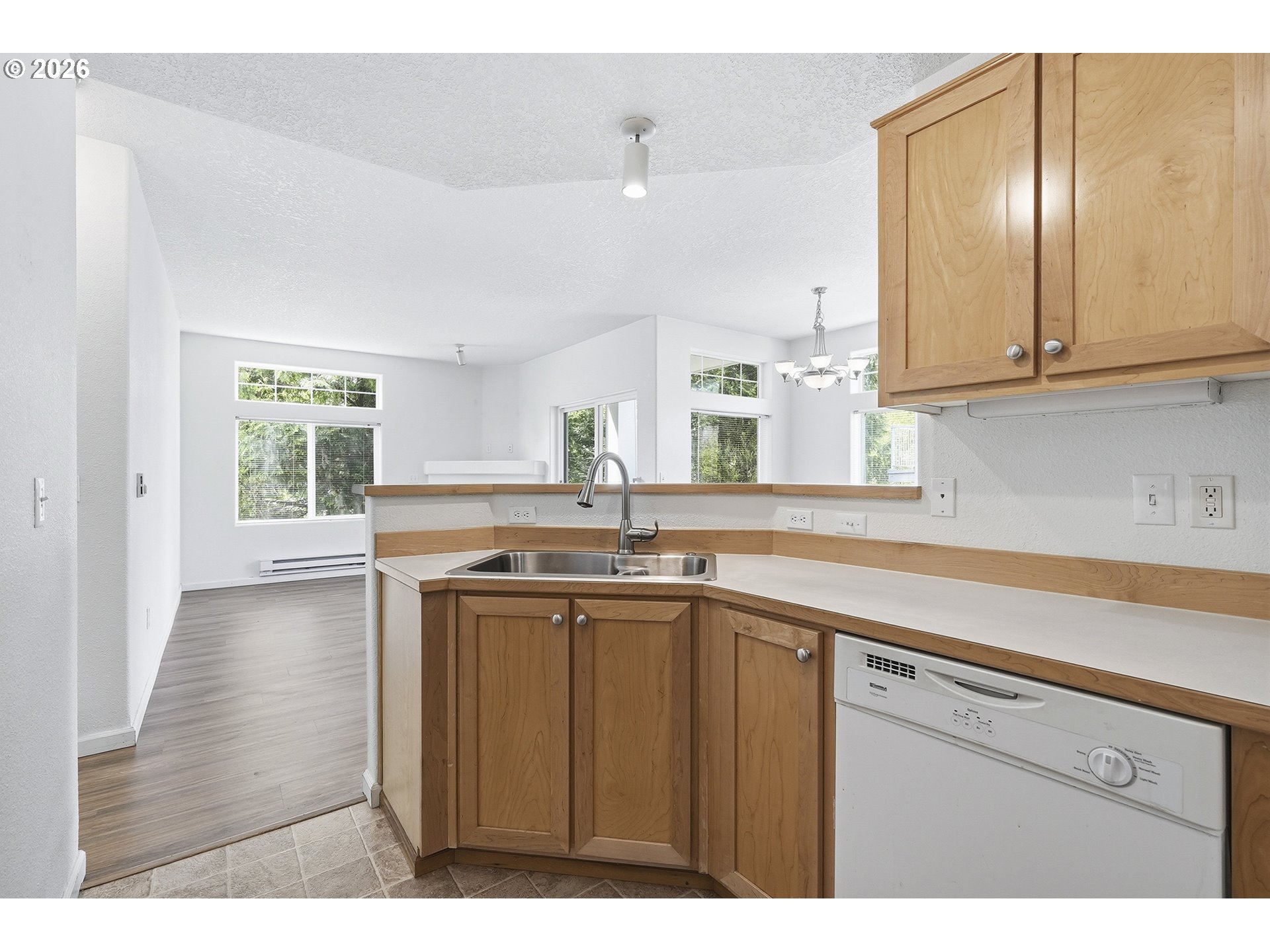 14635 Southwest Beard Road, Unit 102 Beaverton, OR 97007 - Photo 15 of 29