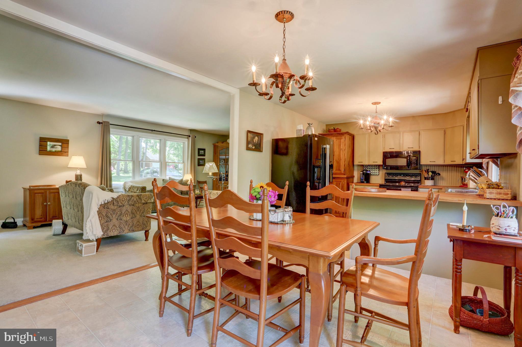 101 Skyview Lane Lititz, PA 17543 - Photo 7 of 42 Dining Room